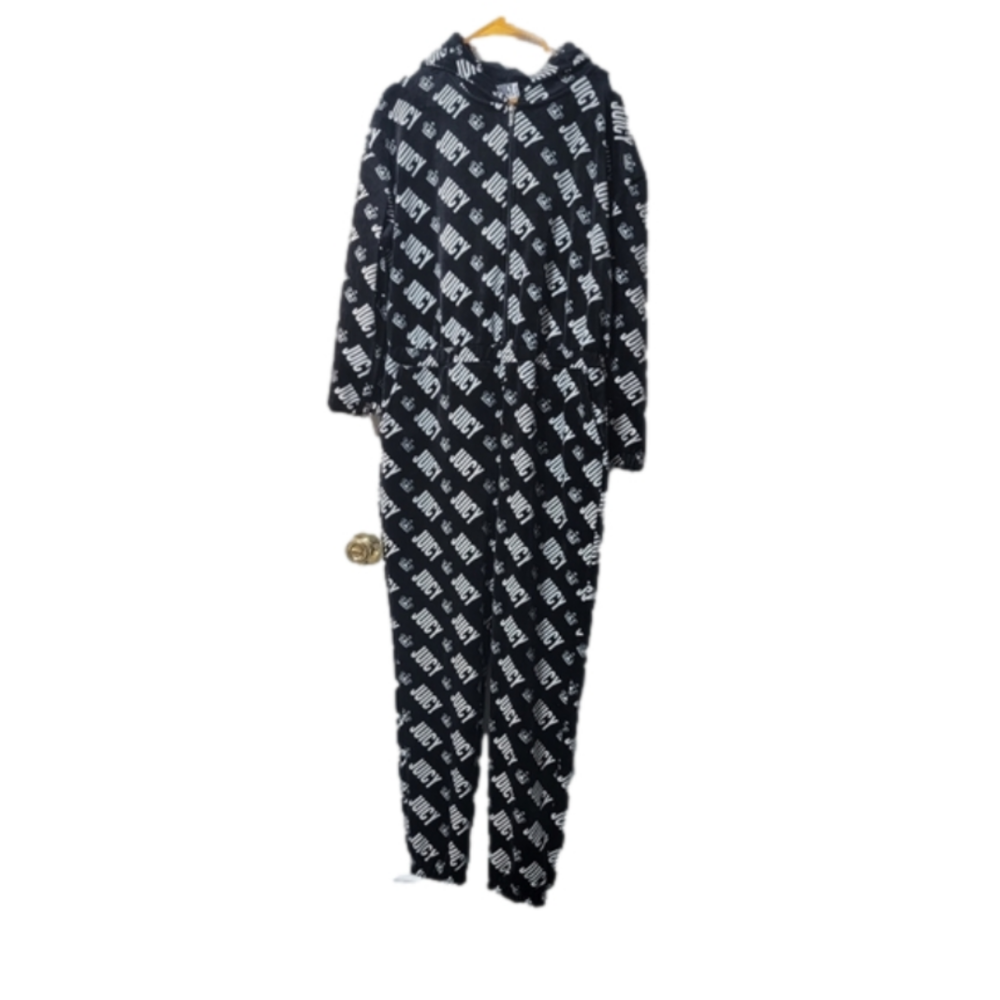 JUICY COUTURE VELOUR JUMPSUIT Size XL, So comfy, warm, trendy